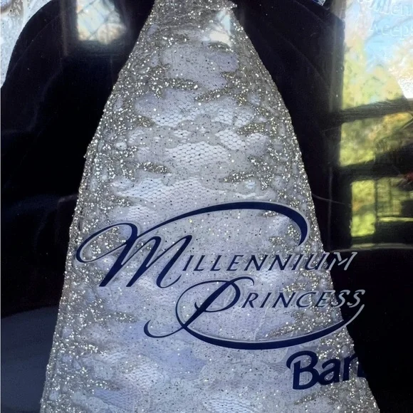 Barbie Millennium Princess Doll - Navy and Silver - Picture 4 of 8